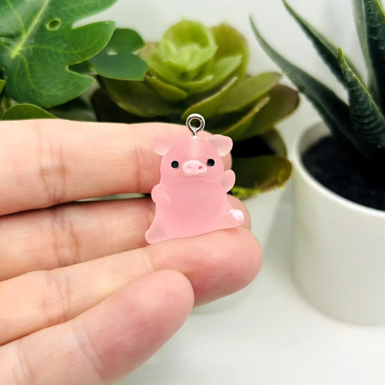 1, 4 or 20 Pieces: Pink Acrylic 3D Cute Pig Charm