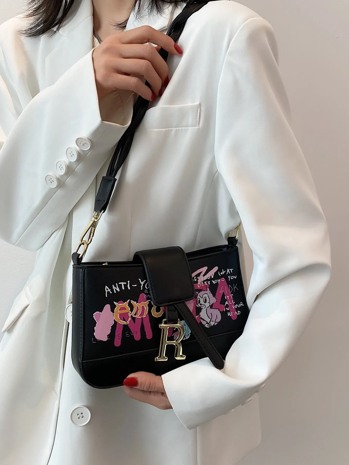 Cartoon & Letter Graphic Shoulder Bag