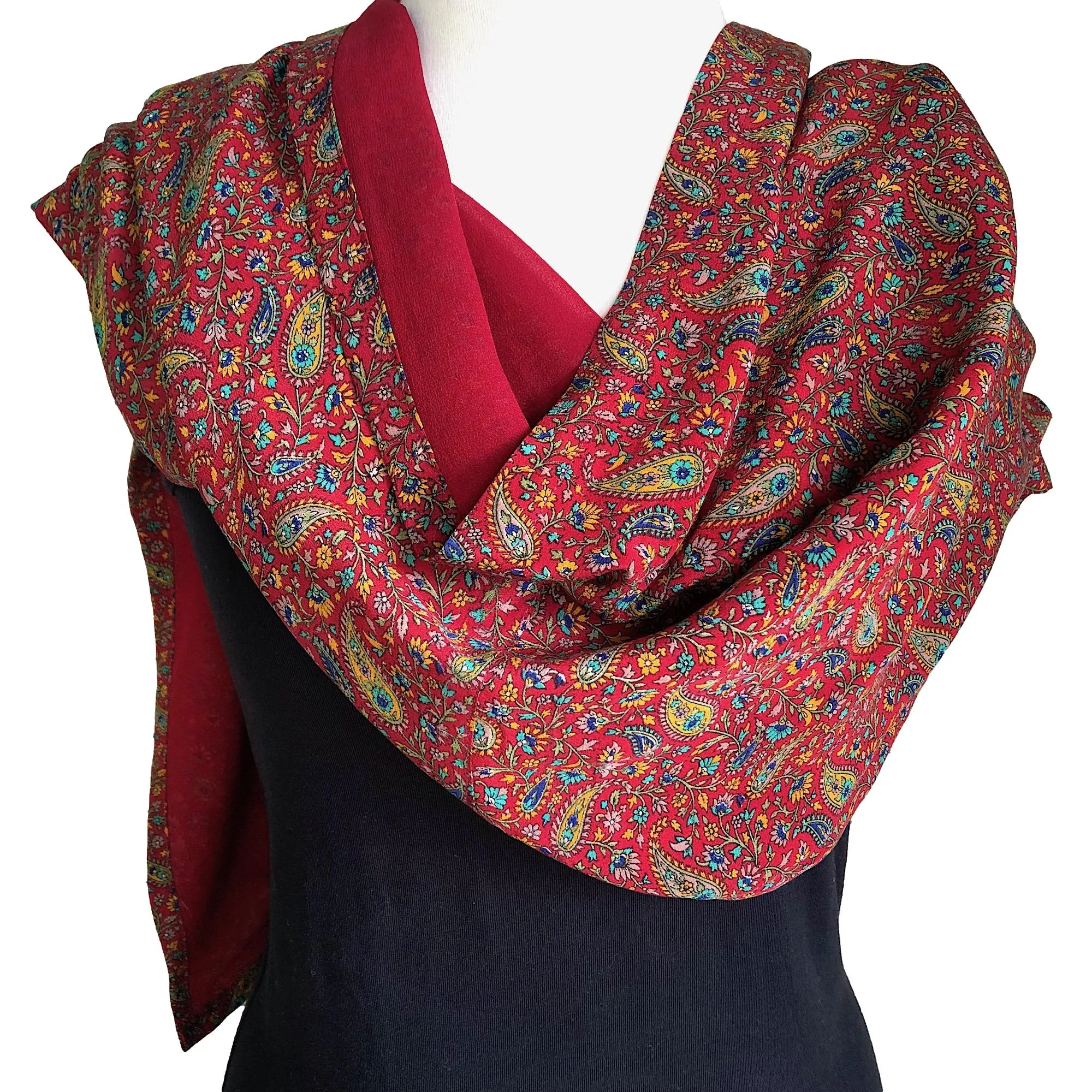 Reversible silk crepe scarf with red lining